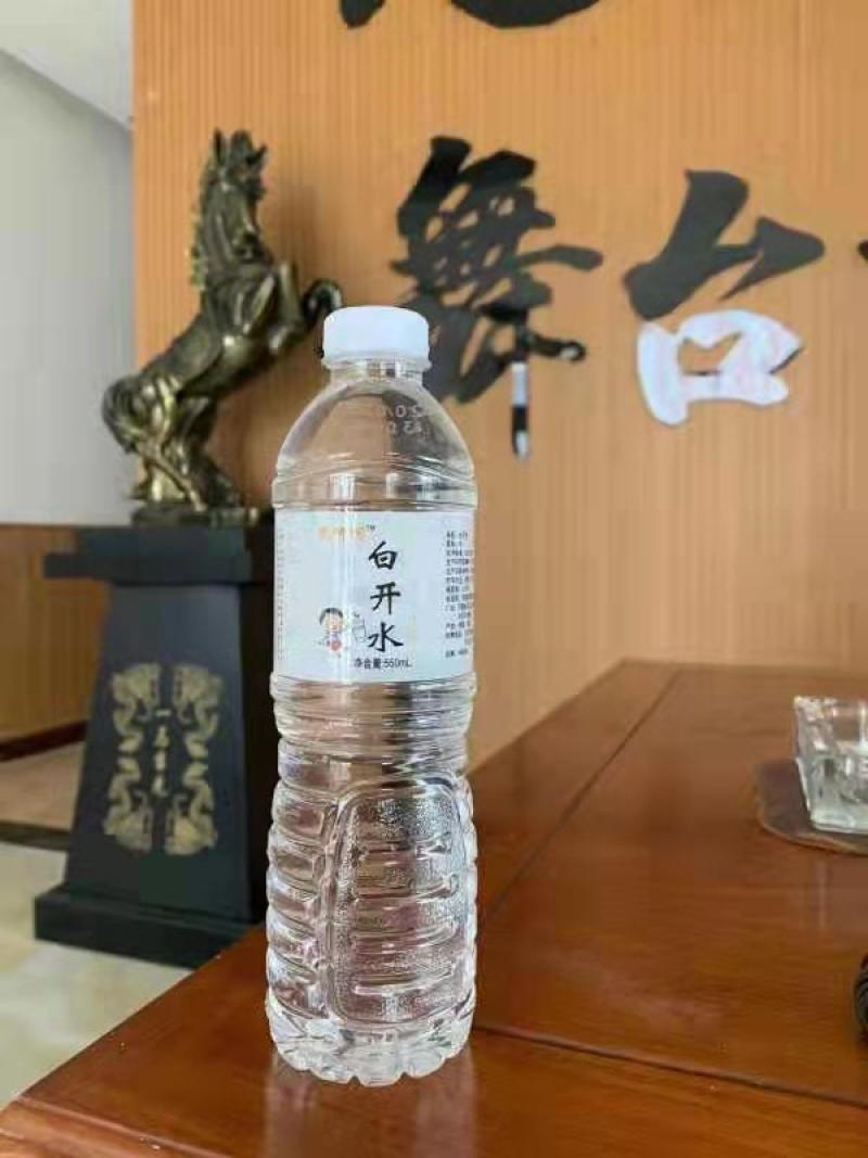 矿泉水厂家发货24瓶一件，社区团购王炸产品，