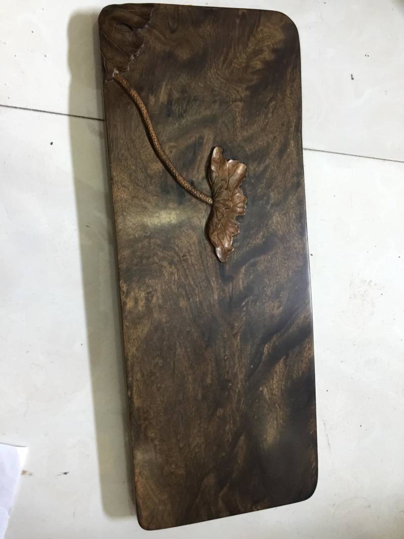 根雕茶台，各种材质的茶台及规格，可来料加工，价格合理。