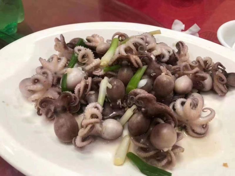盐磨细皮小章鱼，去肚，去嘴，量大可谈，一盒400克