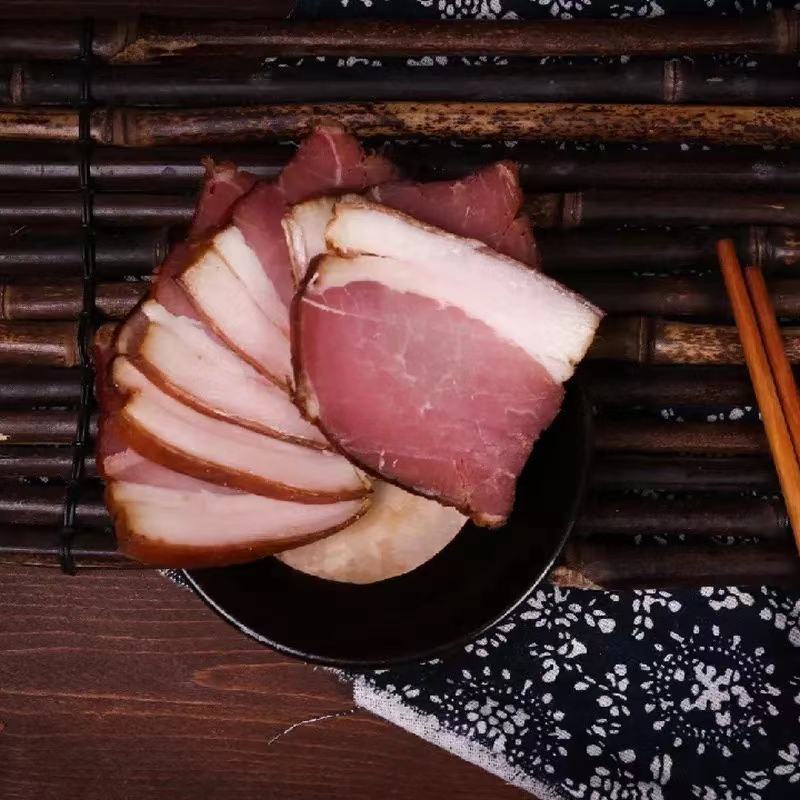 高山本地货源烟熏腊肉香肠麻辣五香口味
