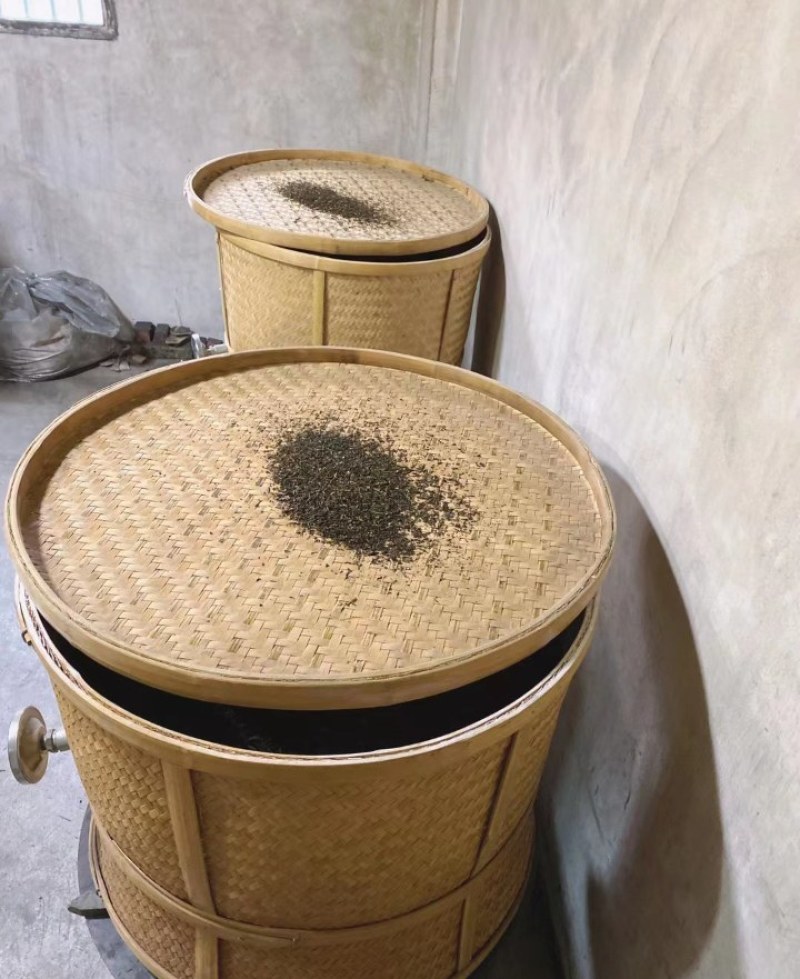 热销产品凤凰单丛蜜兰香不错的一款，茶的炭香味从这里出