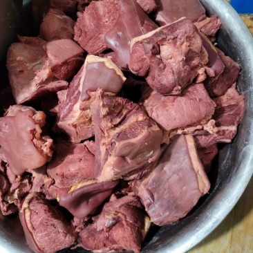 五香熟马肉块，每天都是现杀现宰的鲜肉加工，煮制，