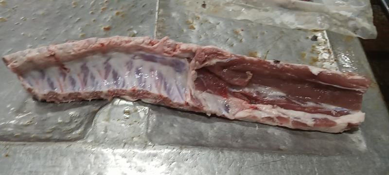 母猪龙骨，带肉35以上，每天生产，手续齐全