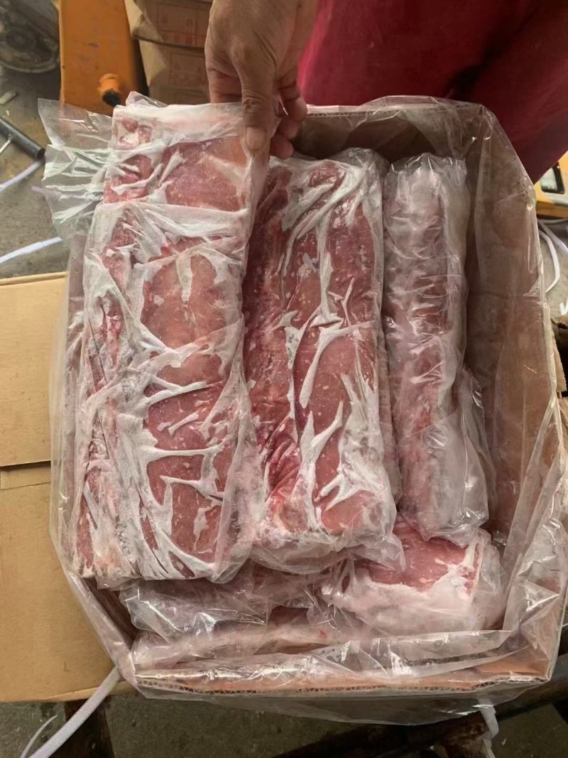 母猪龙骨，带肉35以上，每天生产，手续齐全