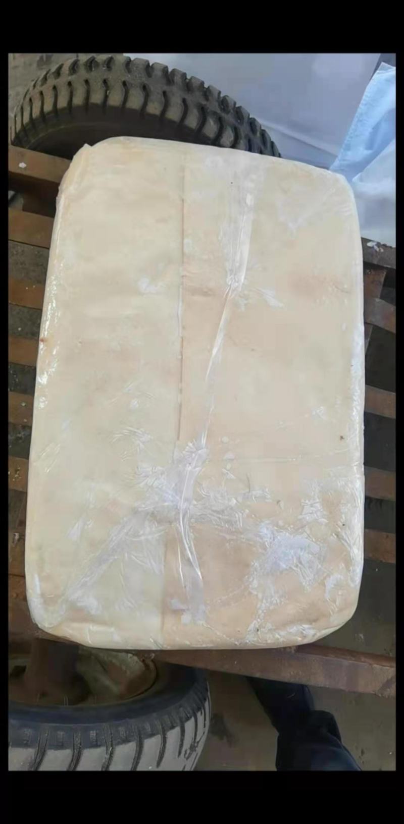 肥猪脊背皮，脊皮，手续齐全，品质保证，货源稳定