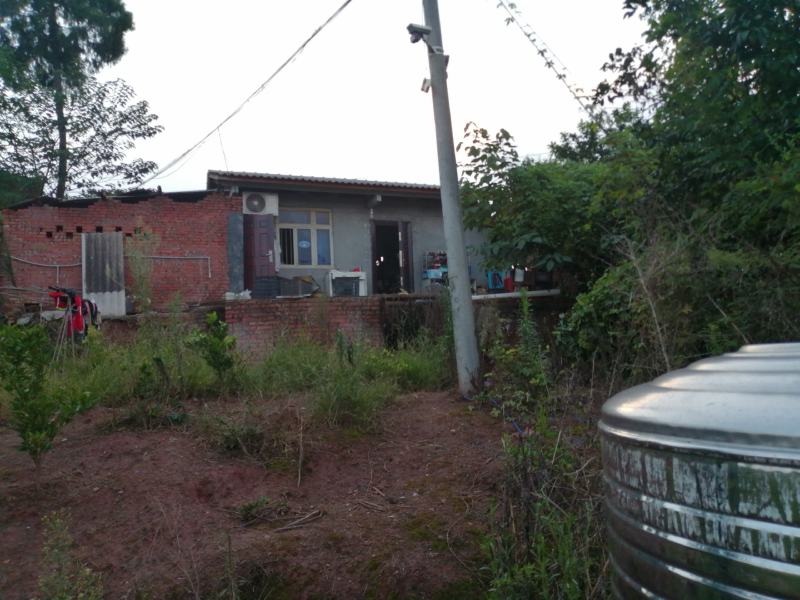土地转让设施齐全有住房