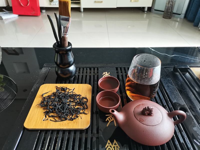 大量供应杜仲茶、杜仲叶、杜仲树