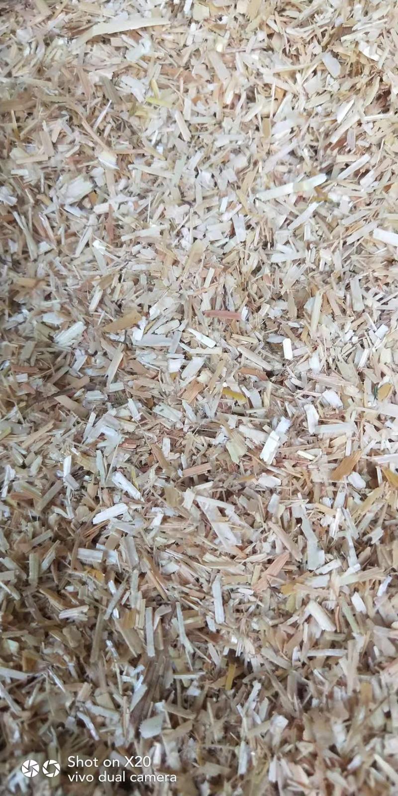 精品小麦草粉碎小麦秸秆长度一公分喂羊专用