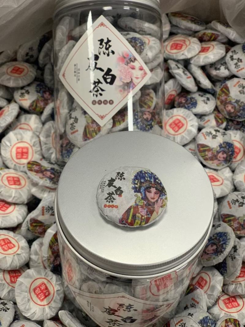 陈皮老白茶，陈醇茶香，入口细腻滑爽，陈皮香气，回味甘甜