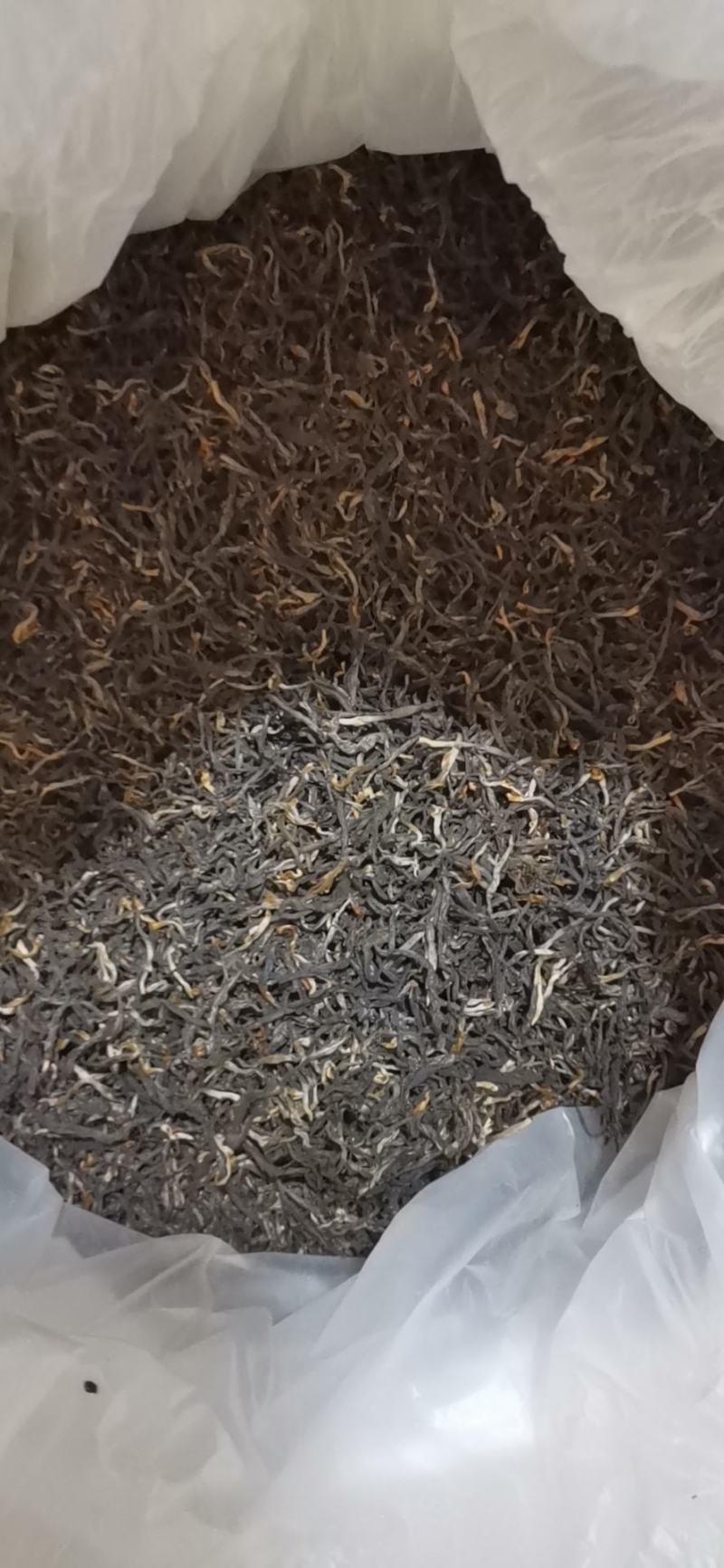 英德红茶英德英红九号红茶，香气鲜纯浓郁入口滑回甘