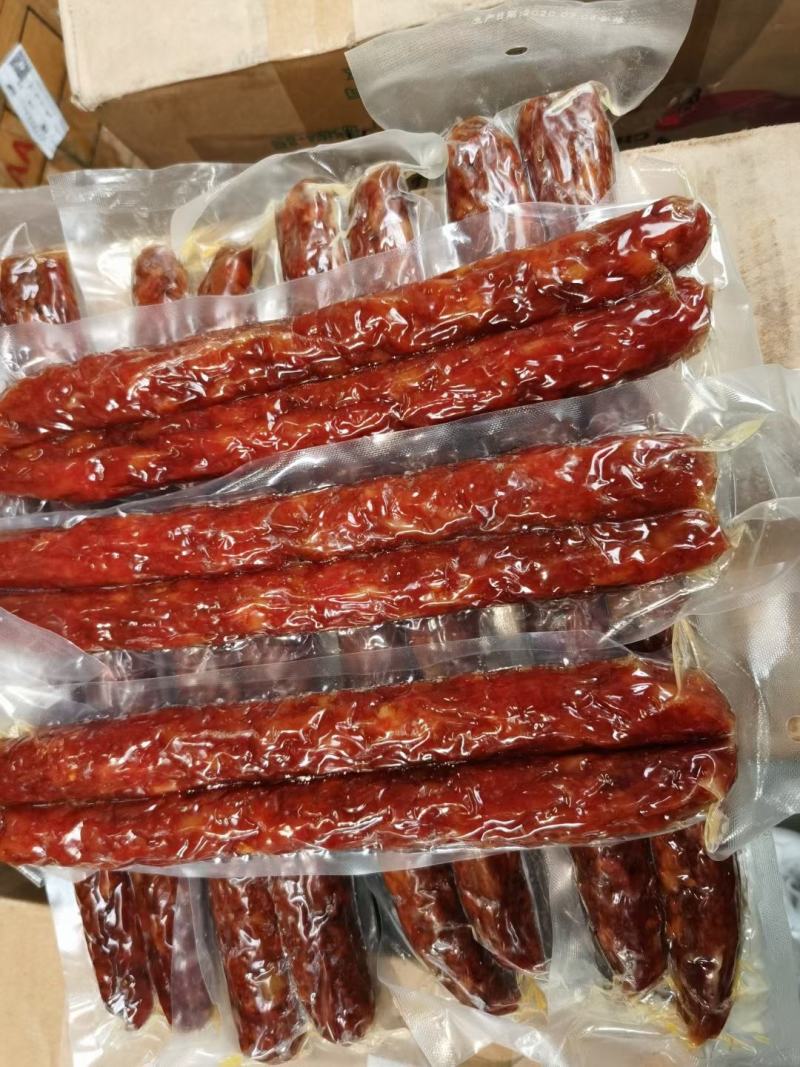 精品纯肉川味香肠麻辣五香两种口味，厂价直销