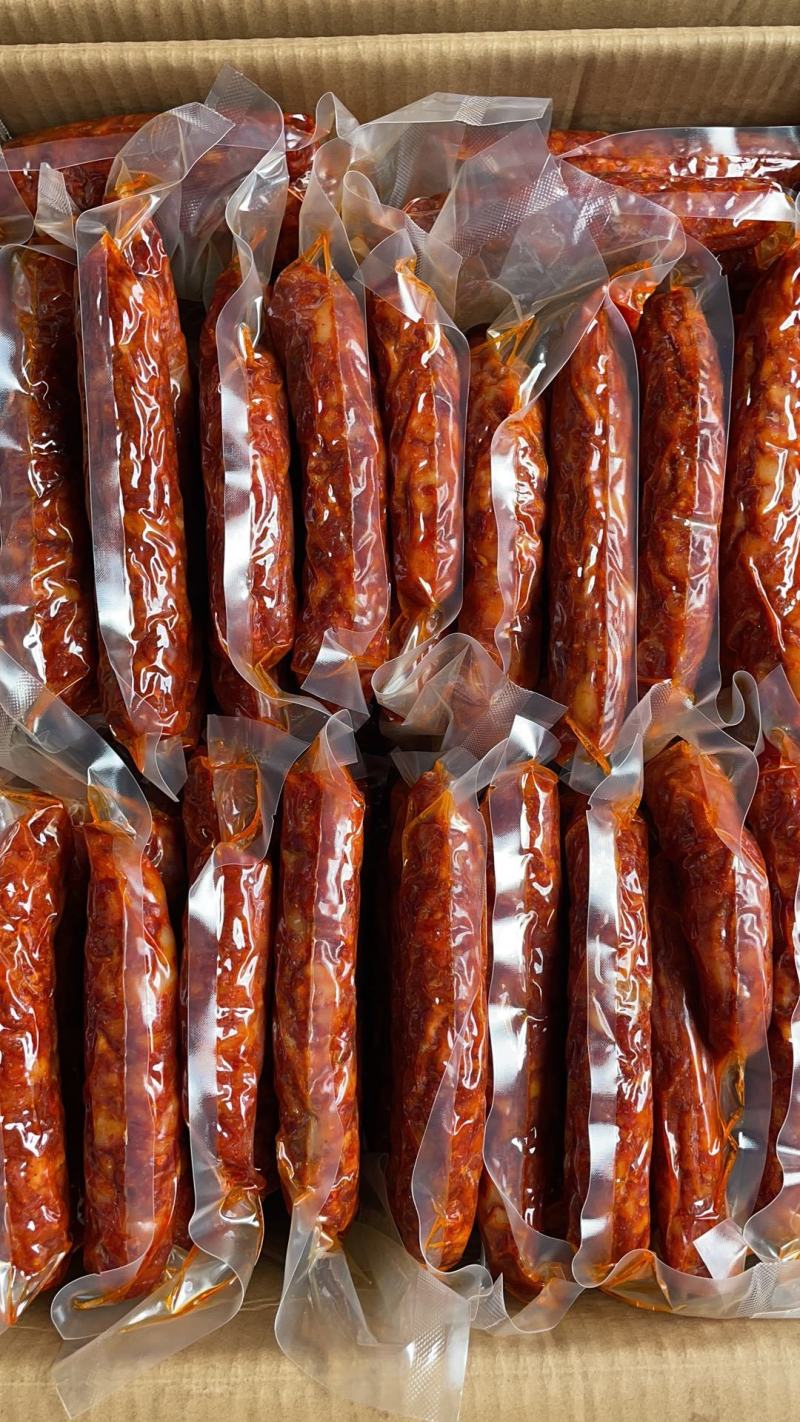 精品纯肉川味香肠麻辣五香两种口味，厂价直销