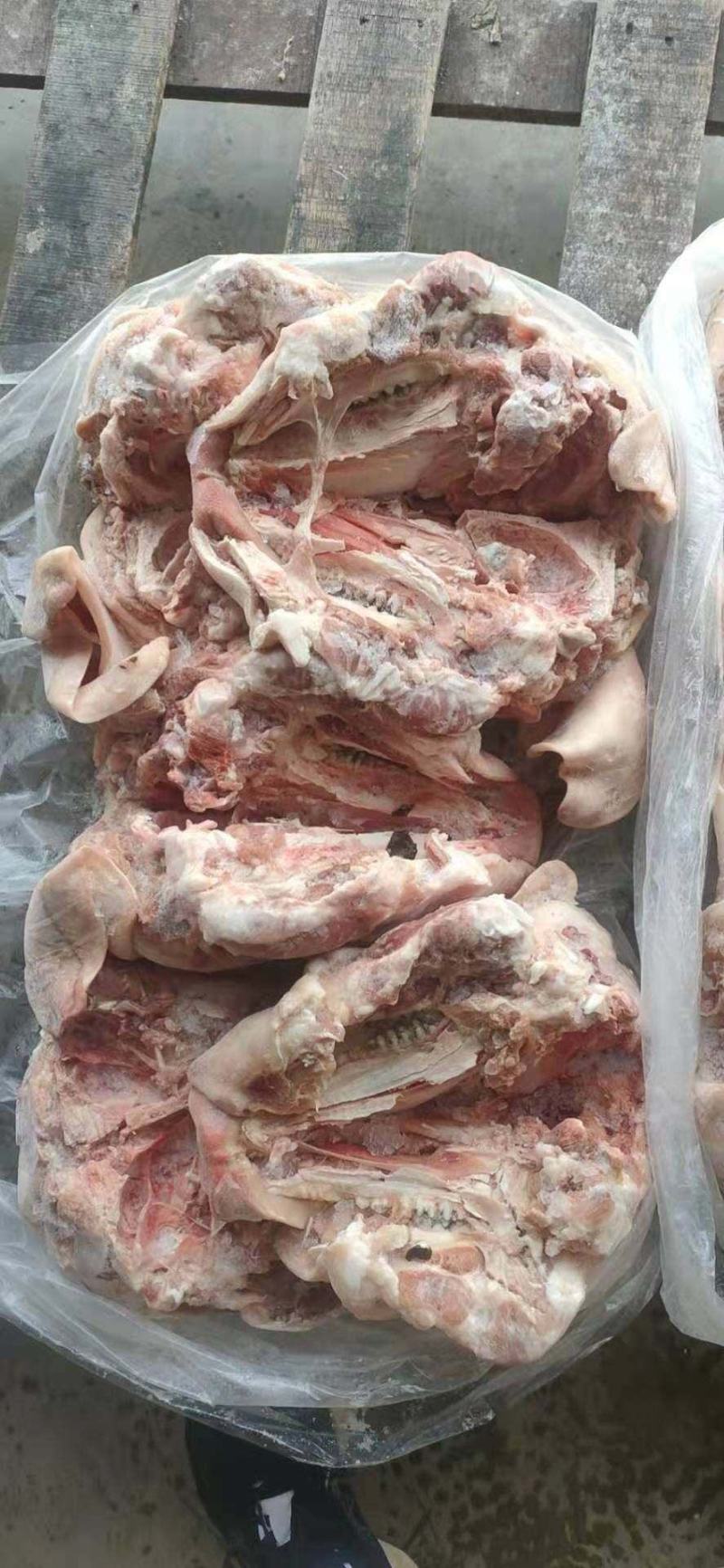 肥猪去耳劈半猪头，货源稳定，手续齐全，品质保证