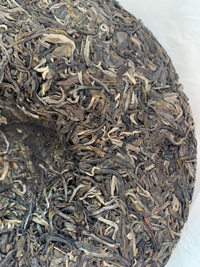 兴源版纳2020年鳳翔普洱茶生茶357g饼茶