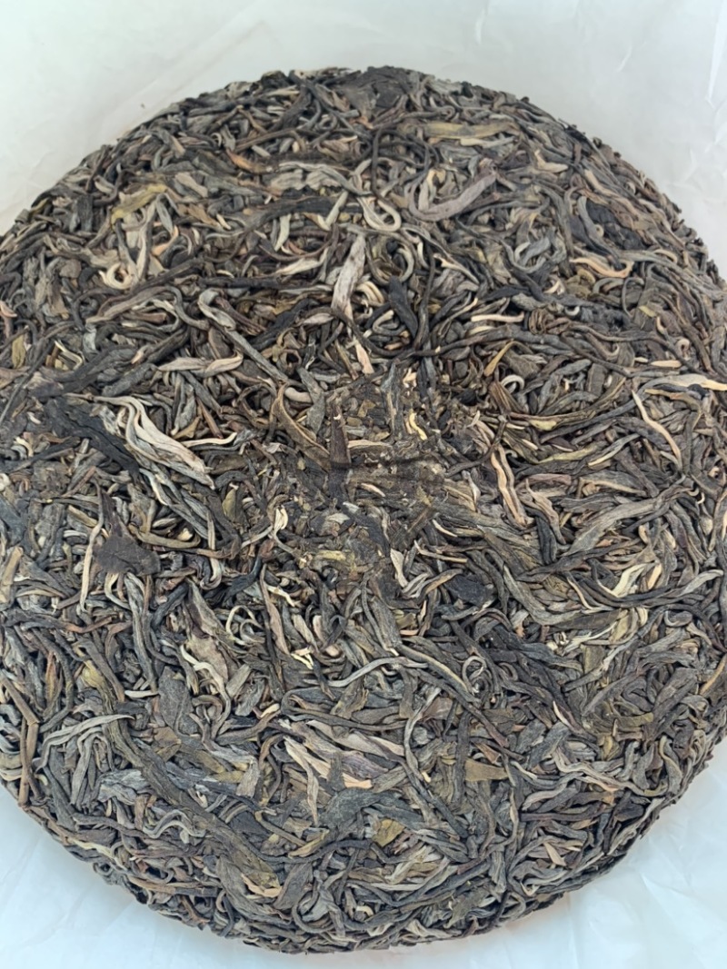 兴源版纳2020年鳳翔普洱茶生茶357g饼茶