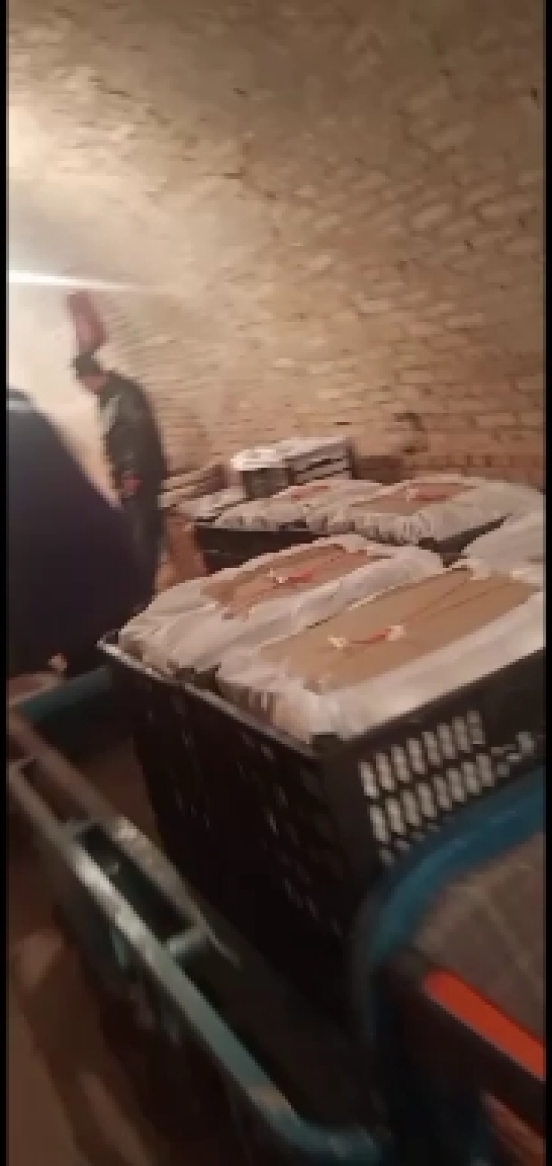 酥梨150~200g筐装，电商，快递，欢迎各大客商