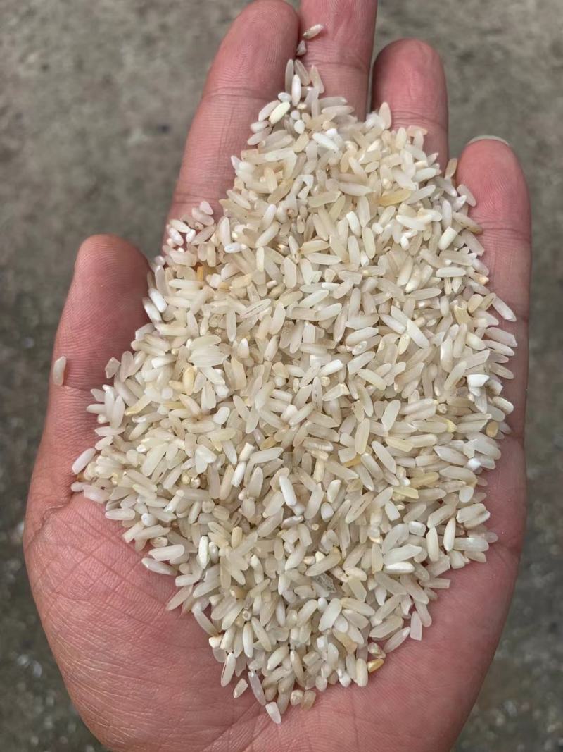 米厂直供各种粮食及副产品大米碎米稻壳壳糠碎米色选混合糠