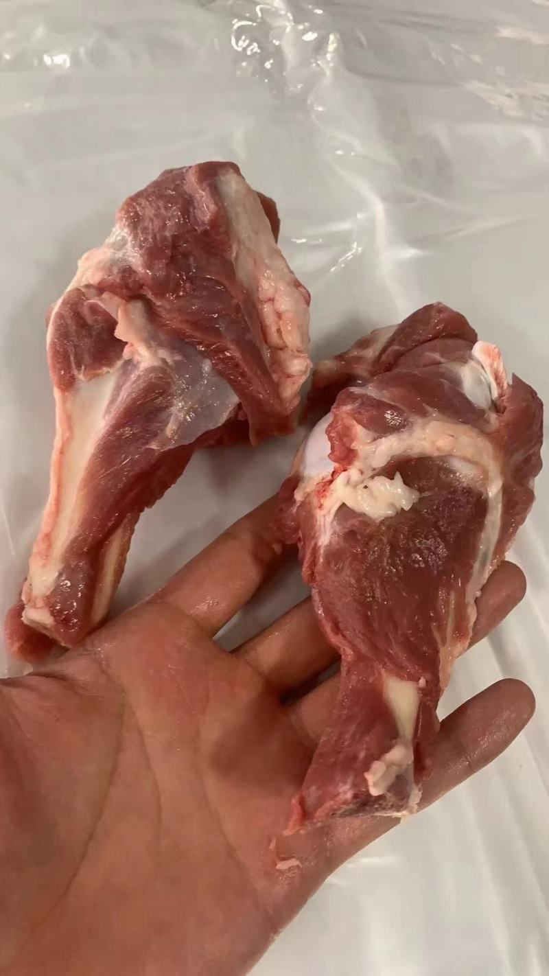 多肉羊棒骨，肉真多，熬汤吃肉吸骨髓，价格合适，量大从优