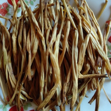 产地直销黄花菜，一手货源，包检测！批发黄花菜，药厂投料
