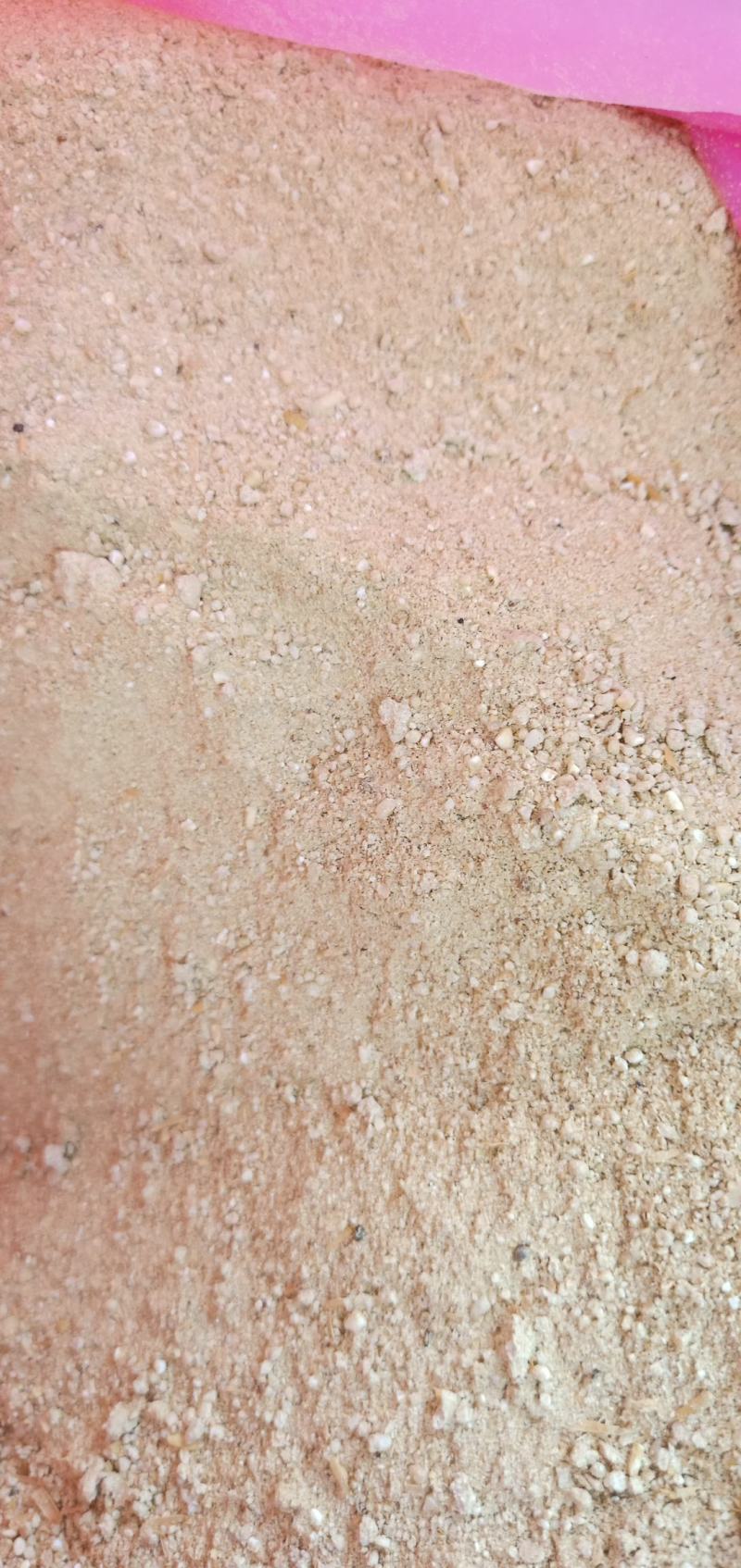 米糠粕，糠粕，蛋白15，纤维10，灰分10，水分12