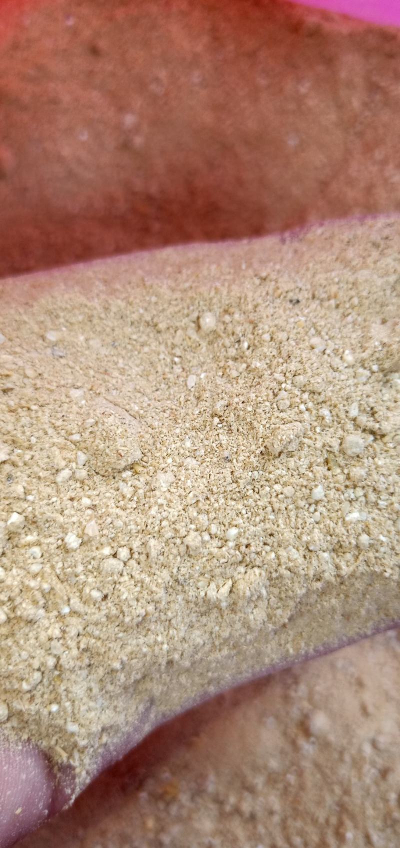 米糠粕，糠粕，蛋白15，纤维10，灰分10，水分12