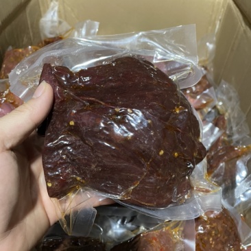 真空独立包装酱香猪肉麻辣五香黑胡椒牛肉干全国可发货