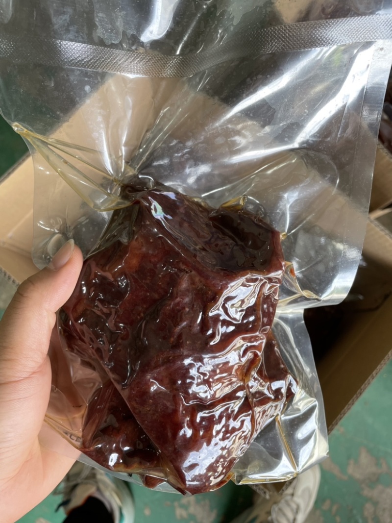 真空独立包装酱香猪肉麻辣五香黑胡椒牛肉干全国可发货