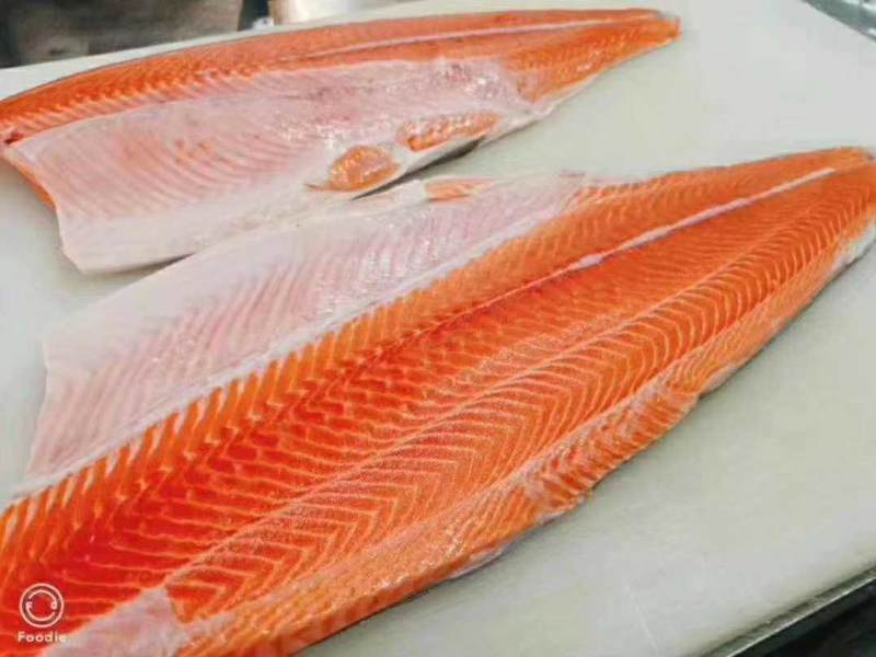 精品三文鱼大量现货供应合作共赢质量保证