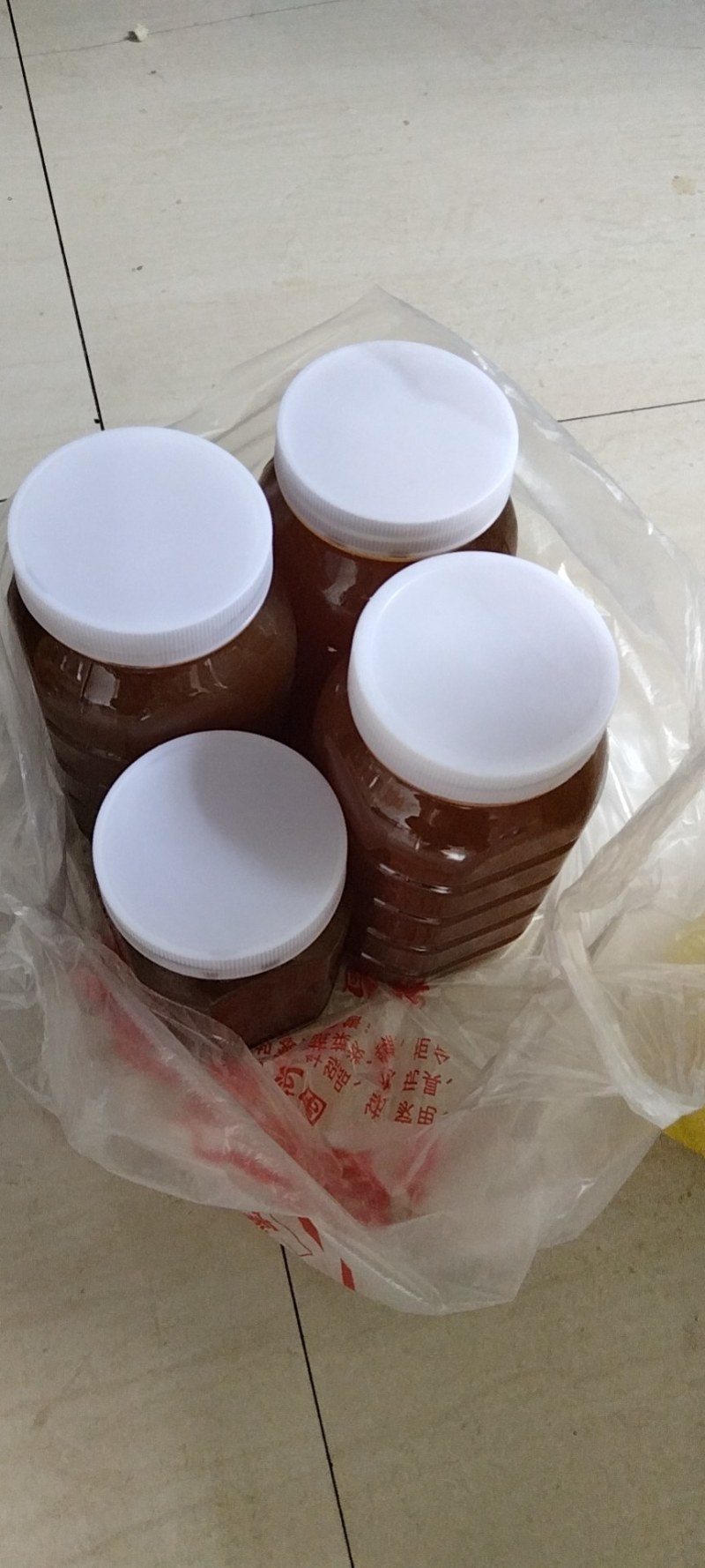 百花蜜，野生的蜂蜜货以不多了，有想要的联系我。假一赔十