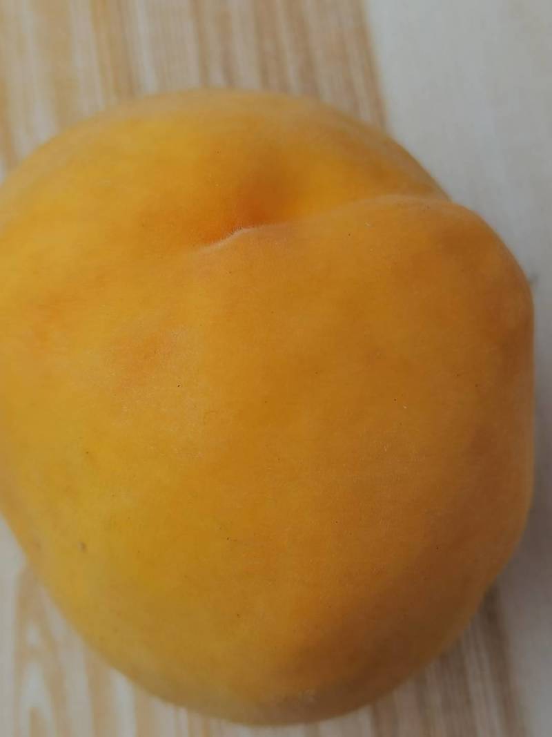 黄桃，个大味道好
