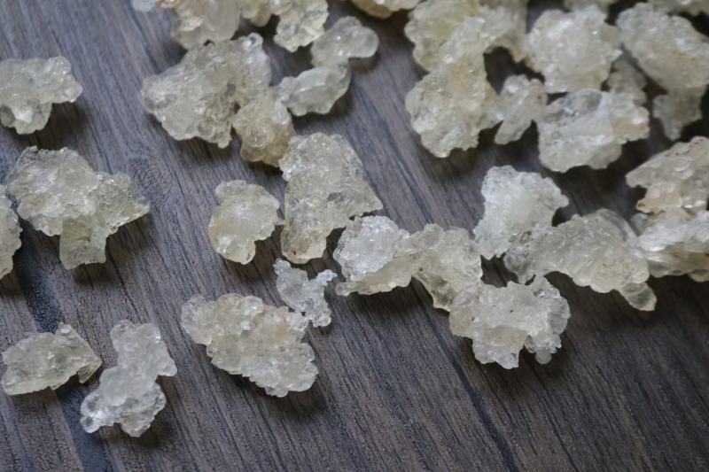 特上雪燕（全白雪花）5A雪燕泡发拉丝效果好