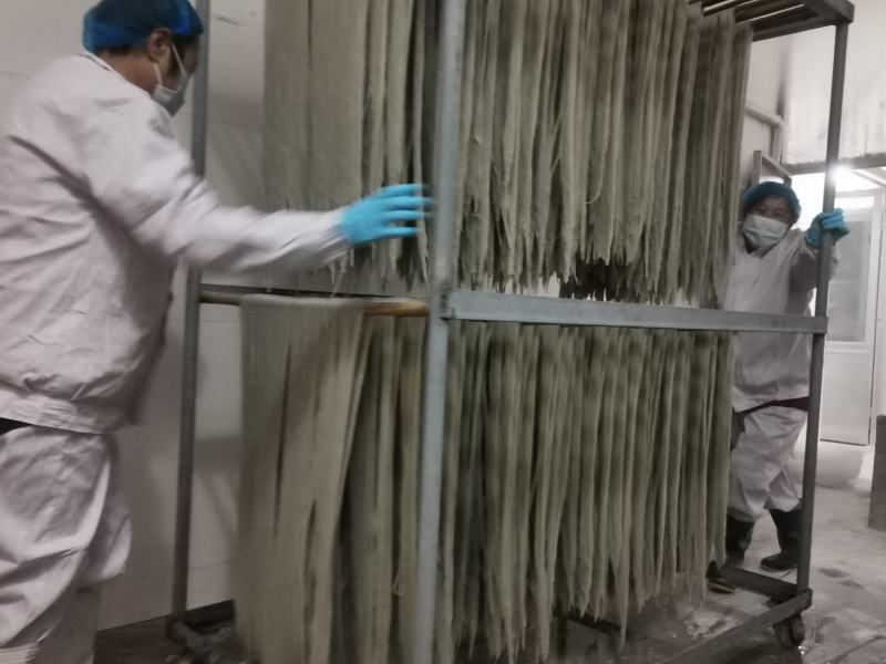 山东枣庄粉条大量有货质量保证三证齐全一手货源对接市场