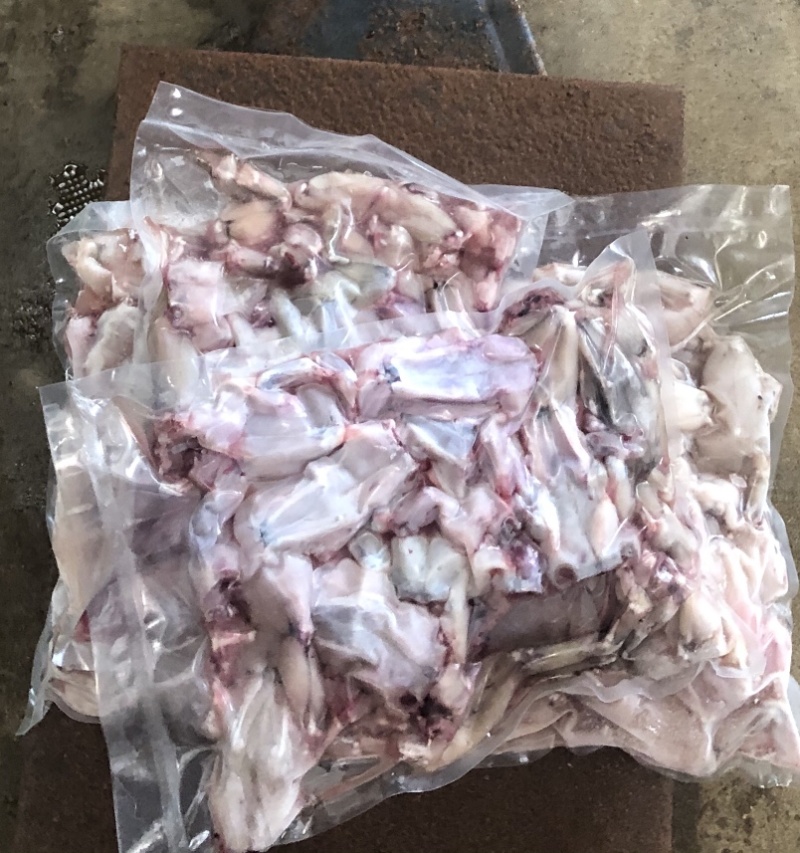 牛蛙肉新鲜冷冻去皮去头去脚趾去内脏牛蛙烧烤火锅批发