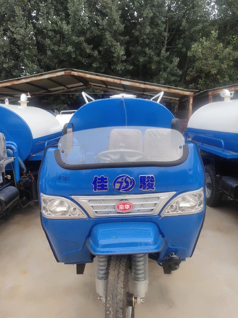 三轮吸粪车，二手吸污车，国六吸粪车，挂桶垃圾车