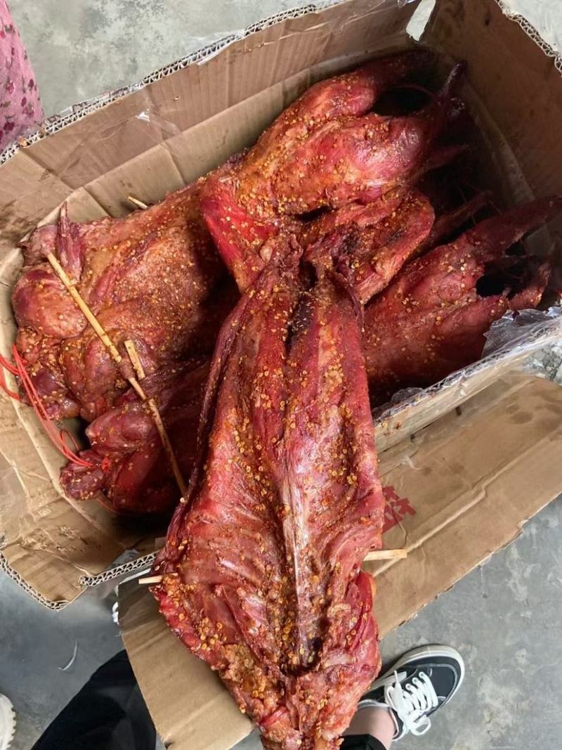 烟熏麻辣兔子