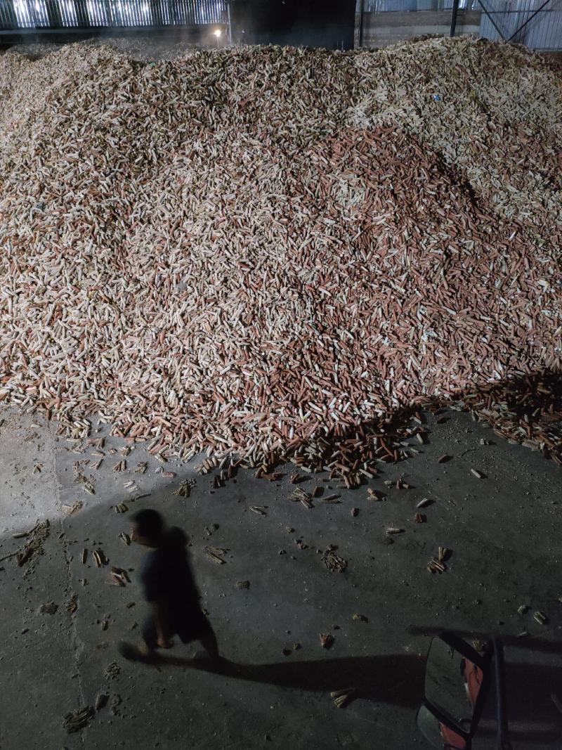 优质玉米芯货量充足质量保证欢迎咨询选购！！！