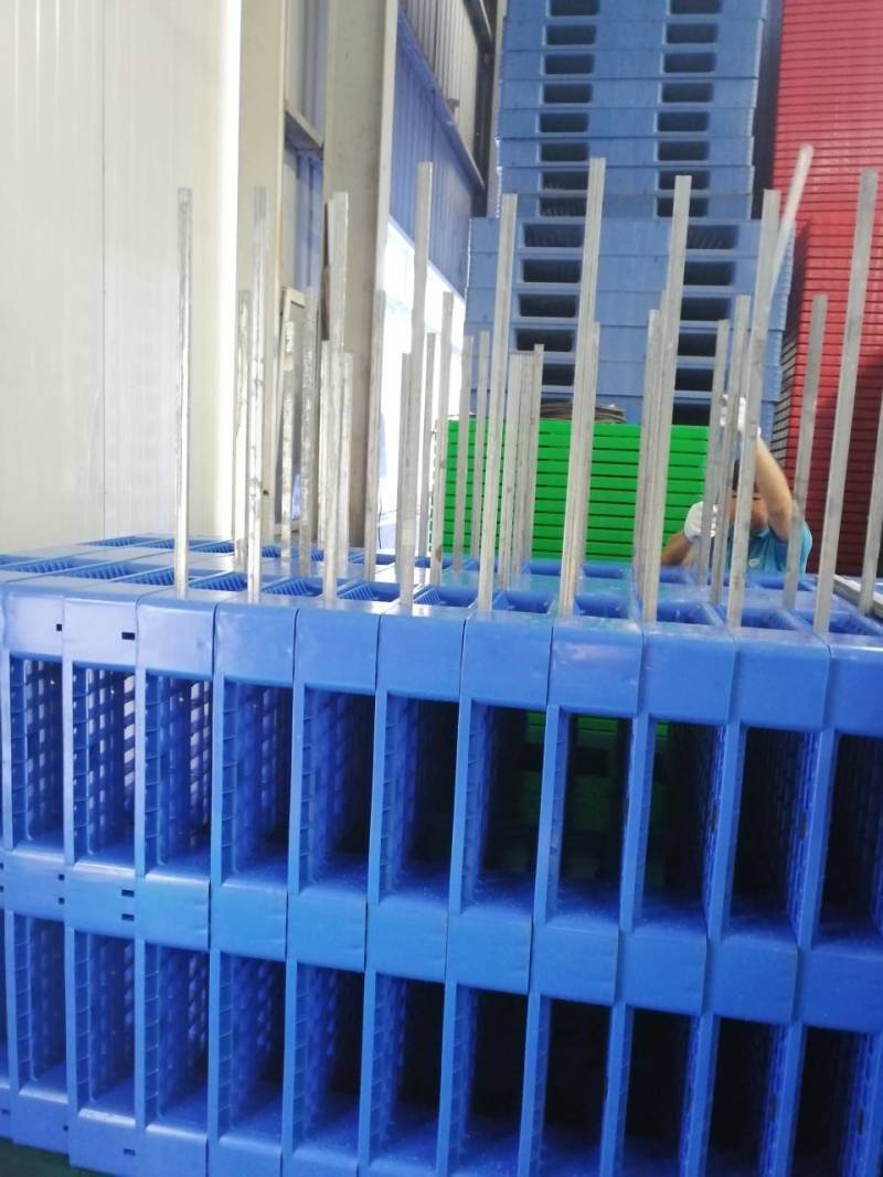 新疆塑料厂家桶装水托盘塑料托盘防潮防虫现货直供