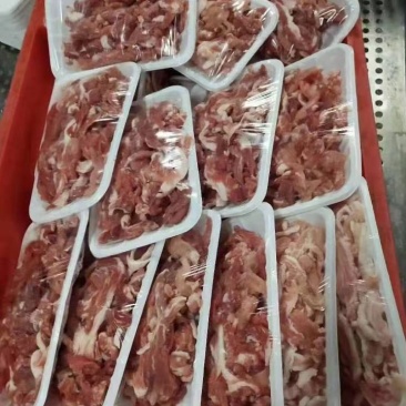 国产小碎肉…适合做馅子，丸子，炒，灌肠肉质新鲜