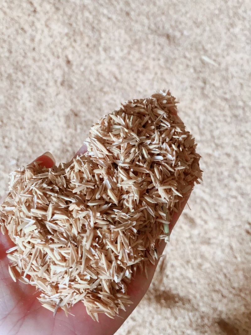 压缩稻壳打包稻壳酿酒养殖垫料绿化谷壳