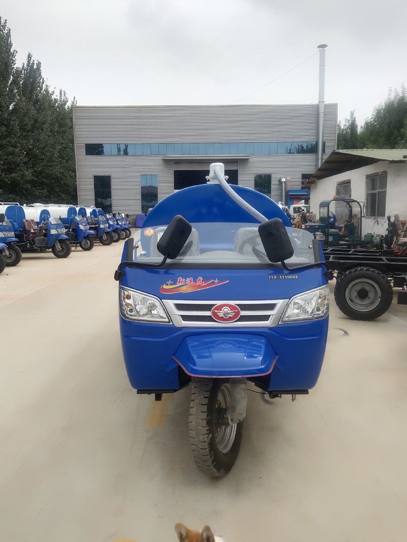 吸粪车，吸污车，洒水车厂家现货保证质量全国发货