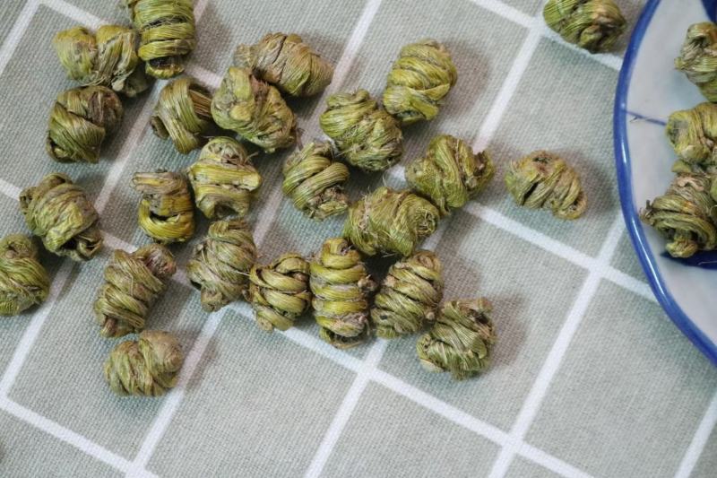 AA精选水草石斛中等品质足干货肉质整体紧实重手