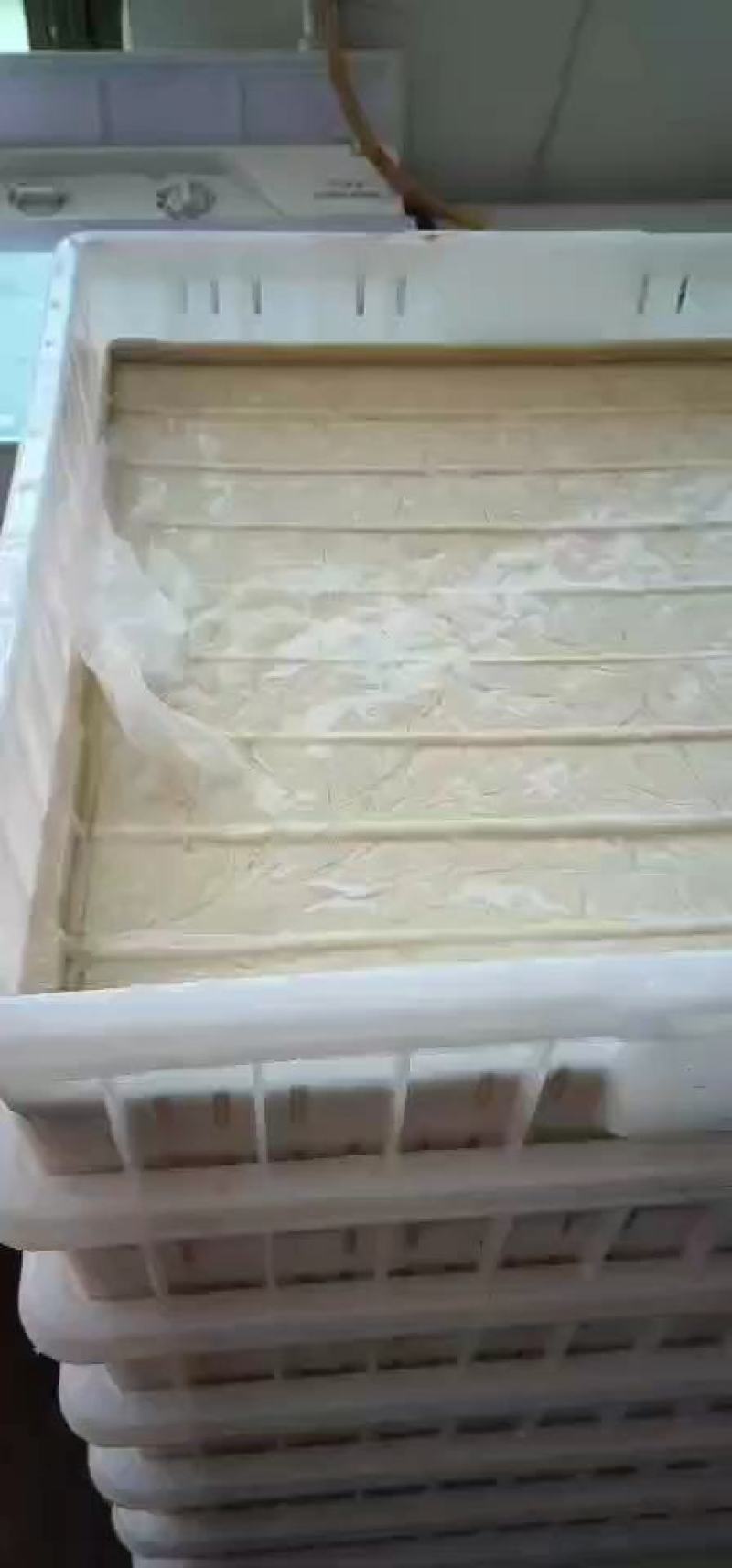 【热销】河北保定纯卤水豆腐地锅烧制货源充足味道鲜美