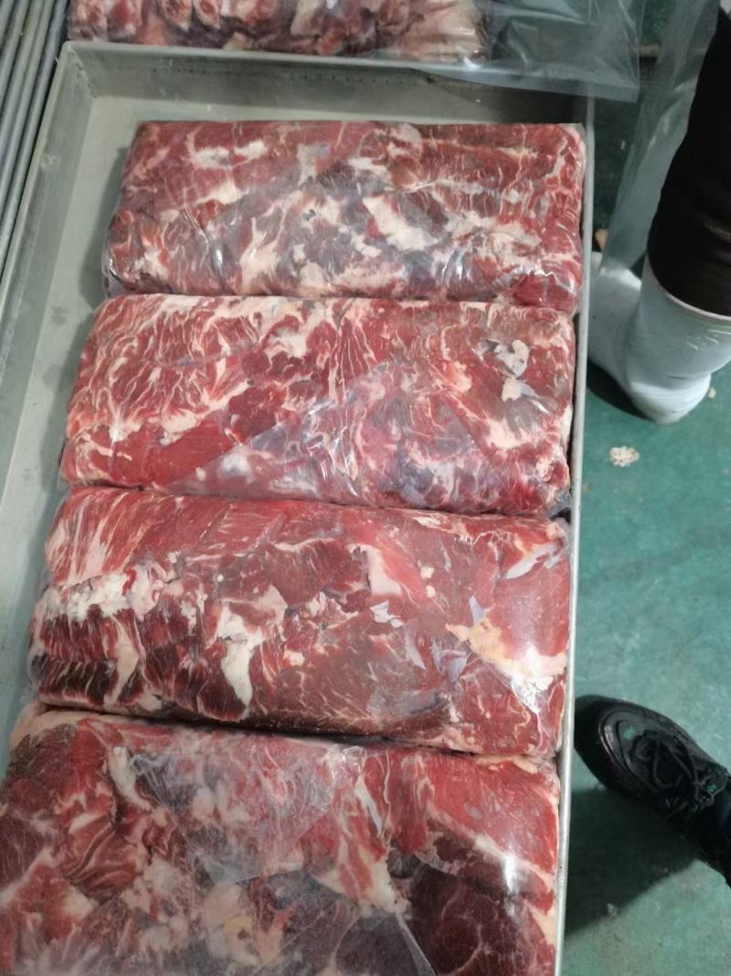 纯干牛碎肉肥瘦比例9/1每天出鲜货炒菜做馅均可使用