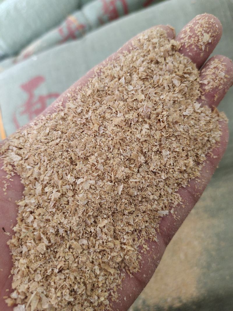 批发麸皮小麦麦麸大中小片混合麸皮禽畜养殖牛羊鸡鸭饲料