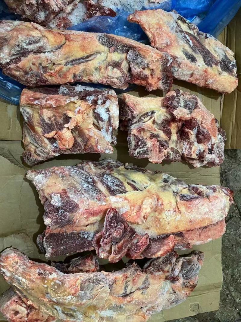 牛胸骨，厂家一手货源，肥瘦相间，价格不贵，