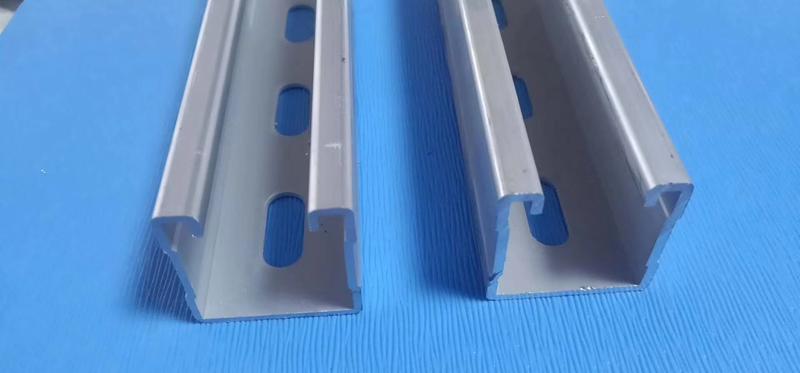 【光伏发电板】锌镁铝支架：抗腐蚀，抗氧化，硬度高，拉伸力强