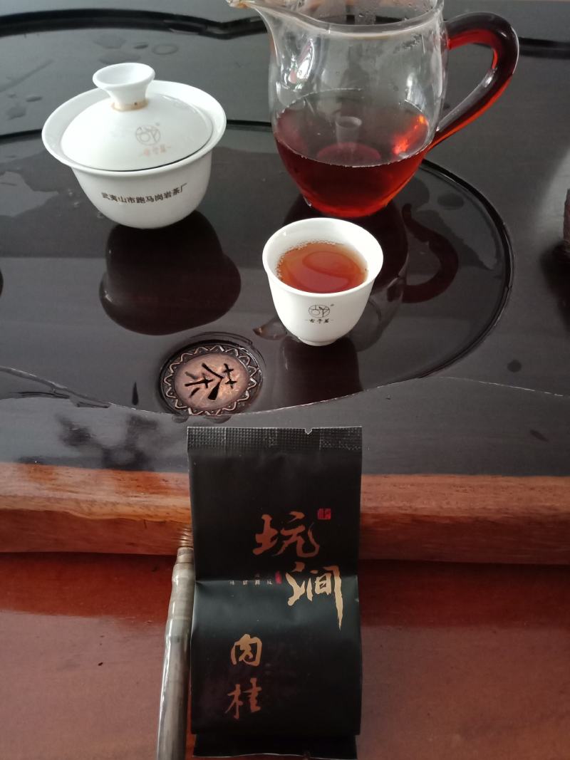 武夷山岩茶，乌龙茶，大红袍！