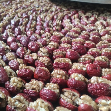 枣夹核桃甘肃美食特色甘肃玉门扶贫车间加工厂