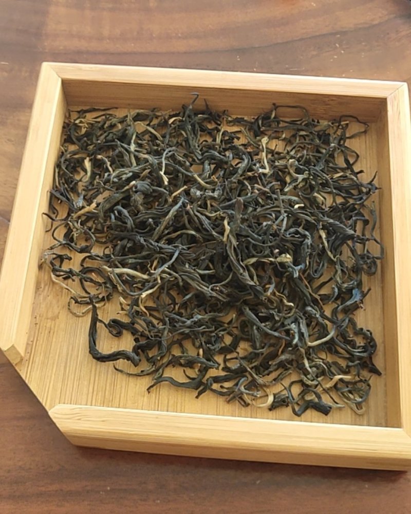 英德红茶英红九号，一级红条茶，付农产品合格证。1斤两罐，