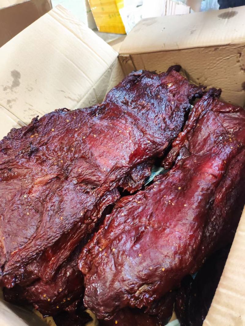 麻辣猪肉大块肉，五香猪大块肉，酱香肉，价格美丽欢迎咨询